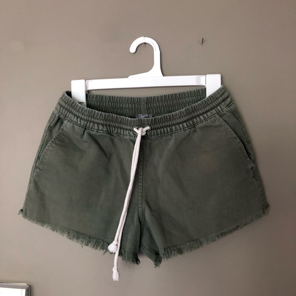 AERIE Green Frayed Denim Shorts With Elastic Waist & Pockets Size XS - Picture 3 of 6
